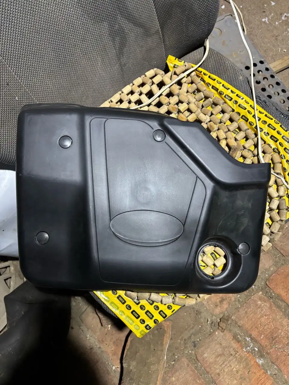 Автозапчасти на рынке Саратов - Автозапчасти (Запчасти) в Саратов