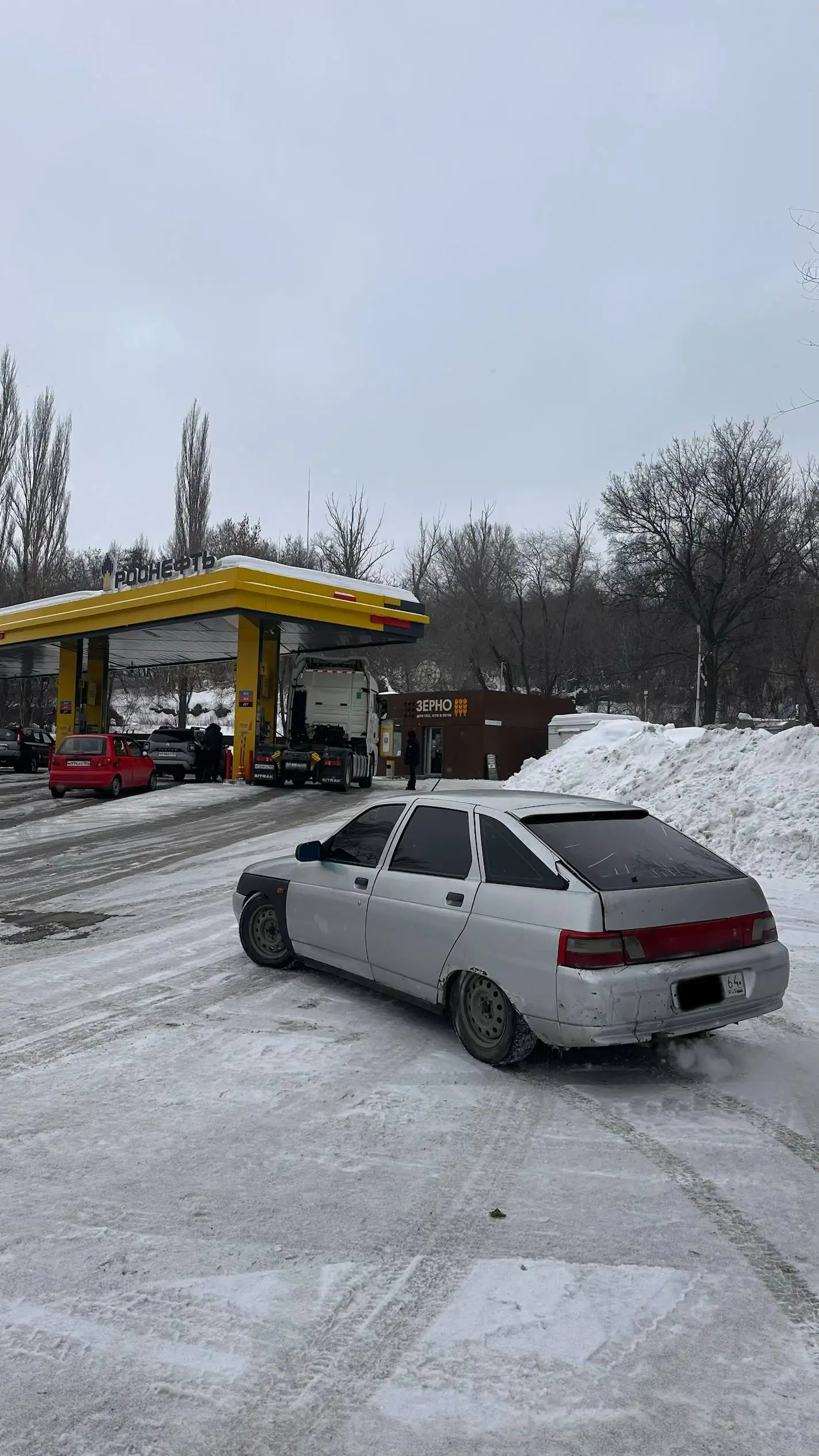 Продажа автомобиля 2004 года выпуска с 16-клапанным двигателем - Авто в Саратов