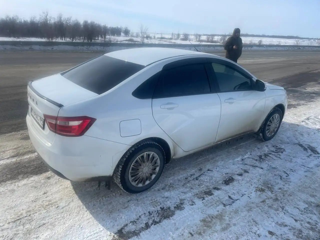 Продается Лада Веста 2019 года выпуска - Авто в Энгельс