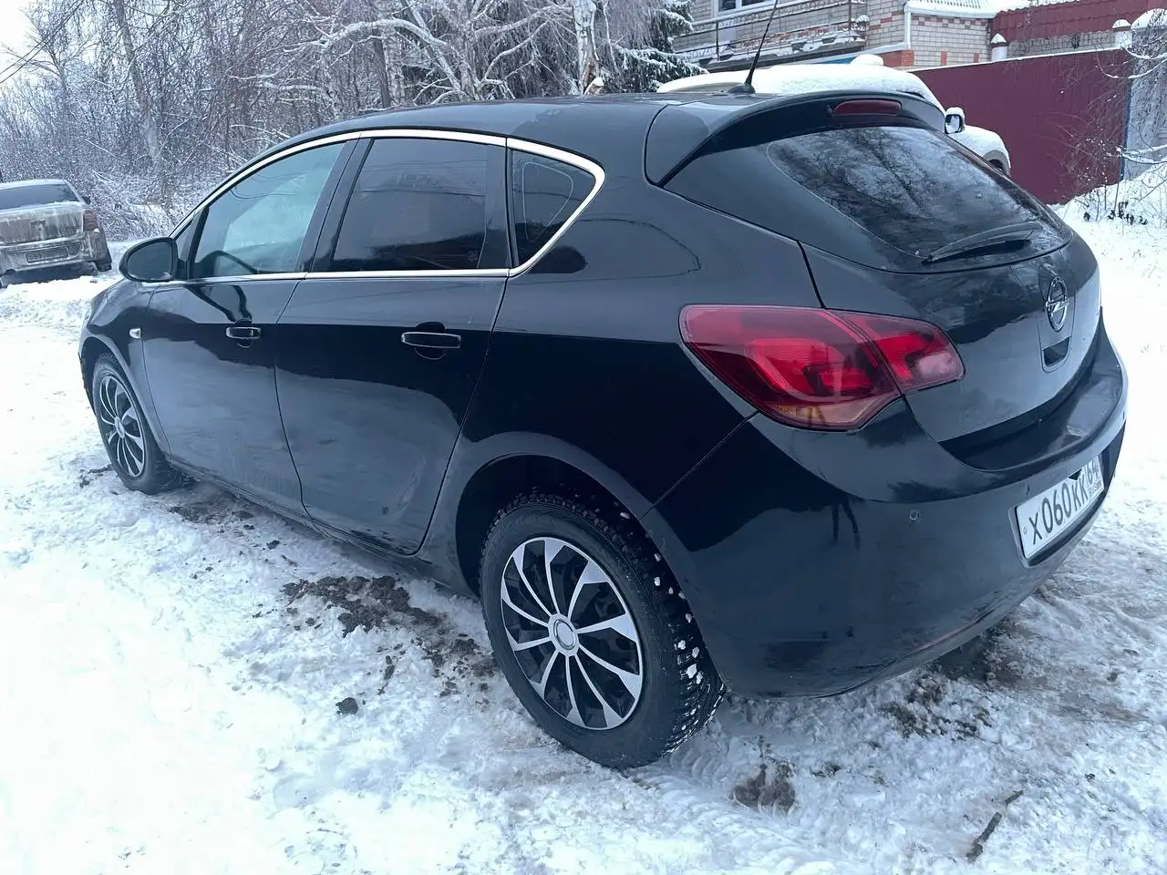 Продажа Opel Astra J 2010 года в хорошем состоянии - Легковые автомобили (Авто) в Энгельс