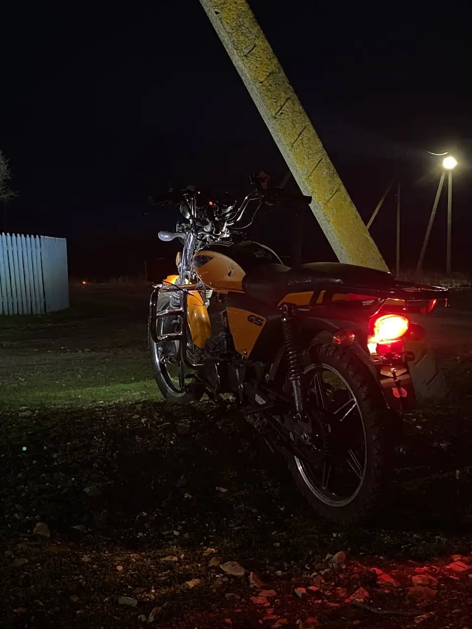 Мотоцикл в хорошем состоянии - Мотоциклы (Авто) в Саратов