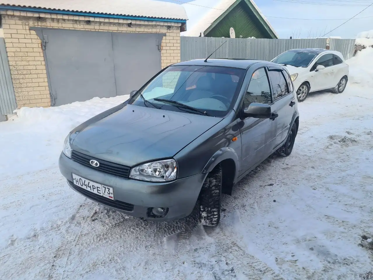 Продажа автомобиля Lada Kalina хетчбек 2011 года - Легковые автомобили (Авто) в Саратов