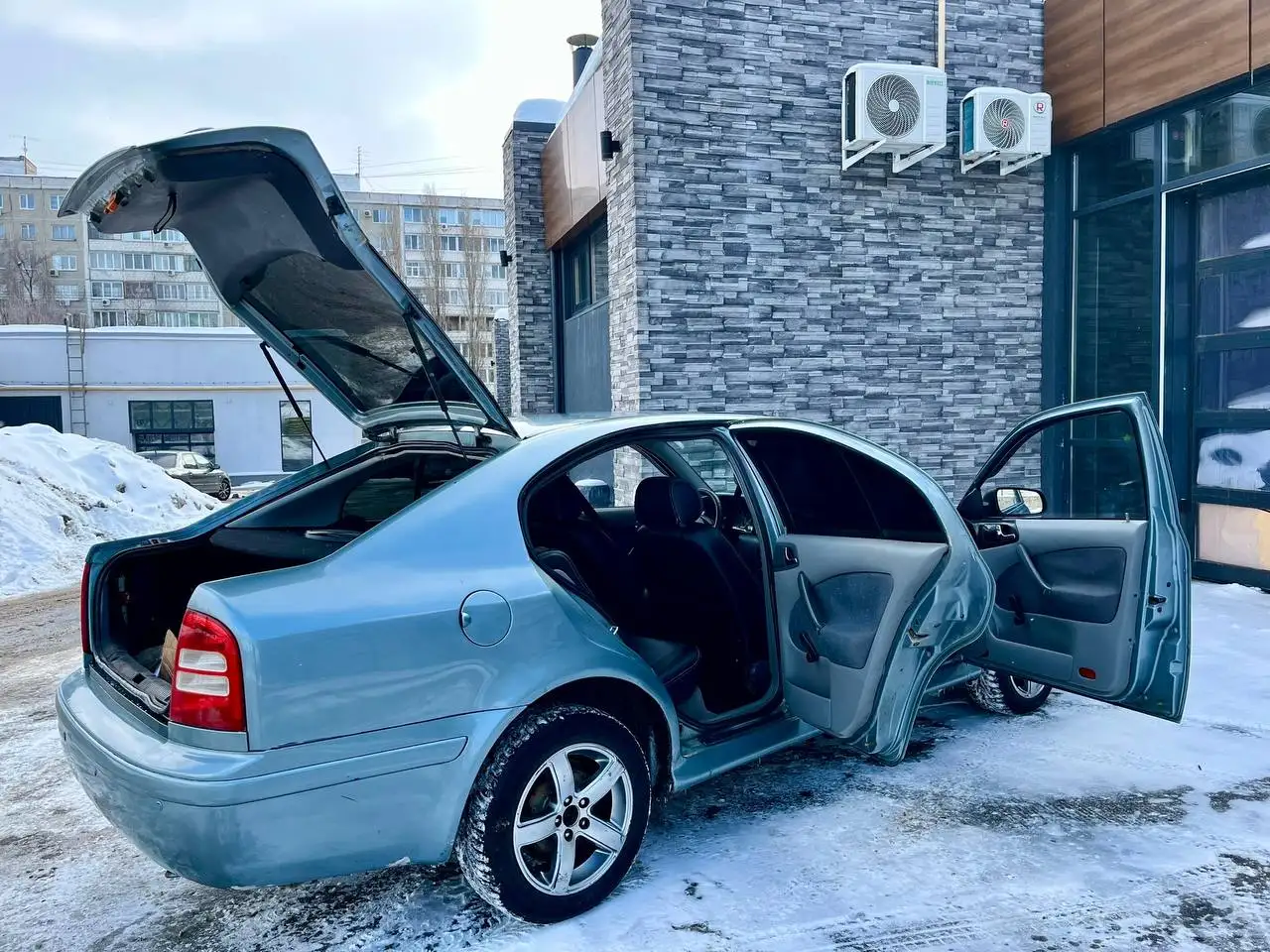 Skoda Octavia Tour 2003 г.в. 1.6 - Легковые автомобили (Авто) в Саратов