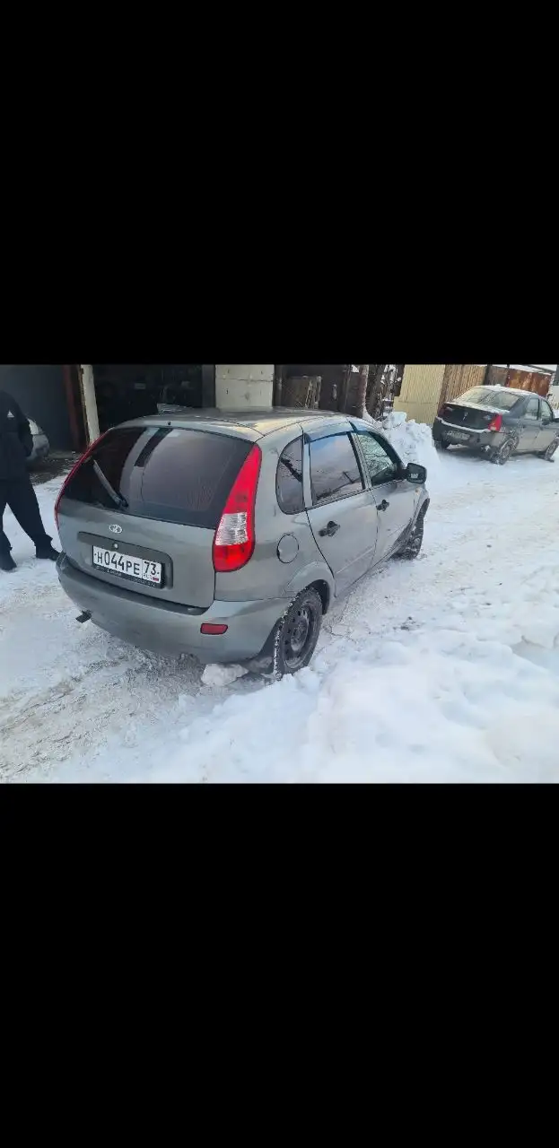 Продажа автомобиля Lada Kalina 2011 года с кондиционером - Легковые автомобили (Авто) в Саратов