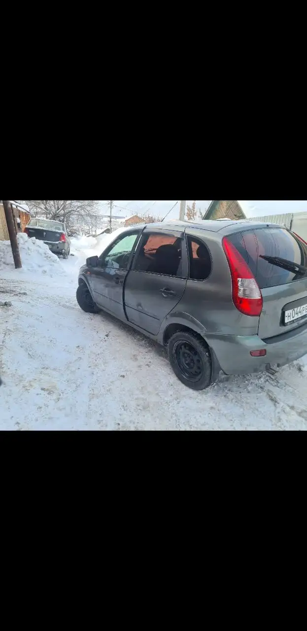 Продажа автомобиля Lada Kalina 2011 года с кондиционером - Легковые автомобили (Авто) в Саратов