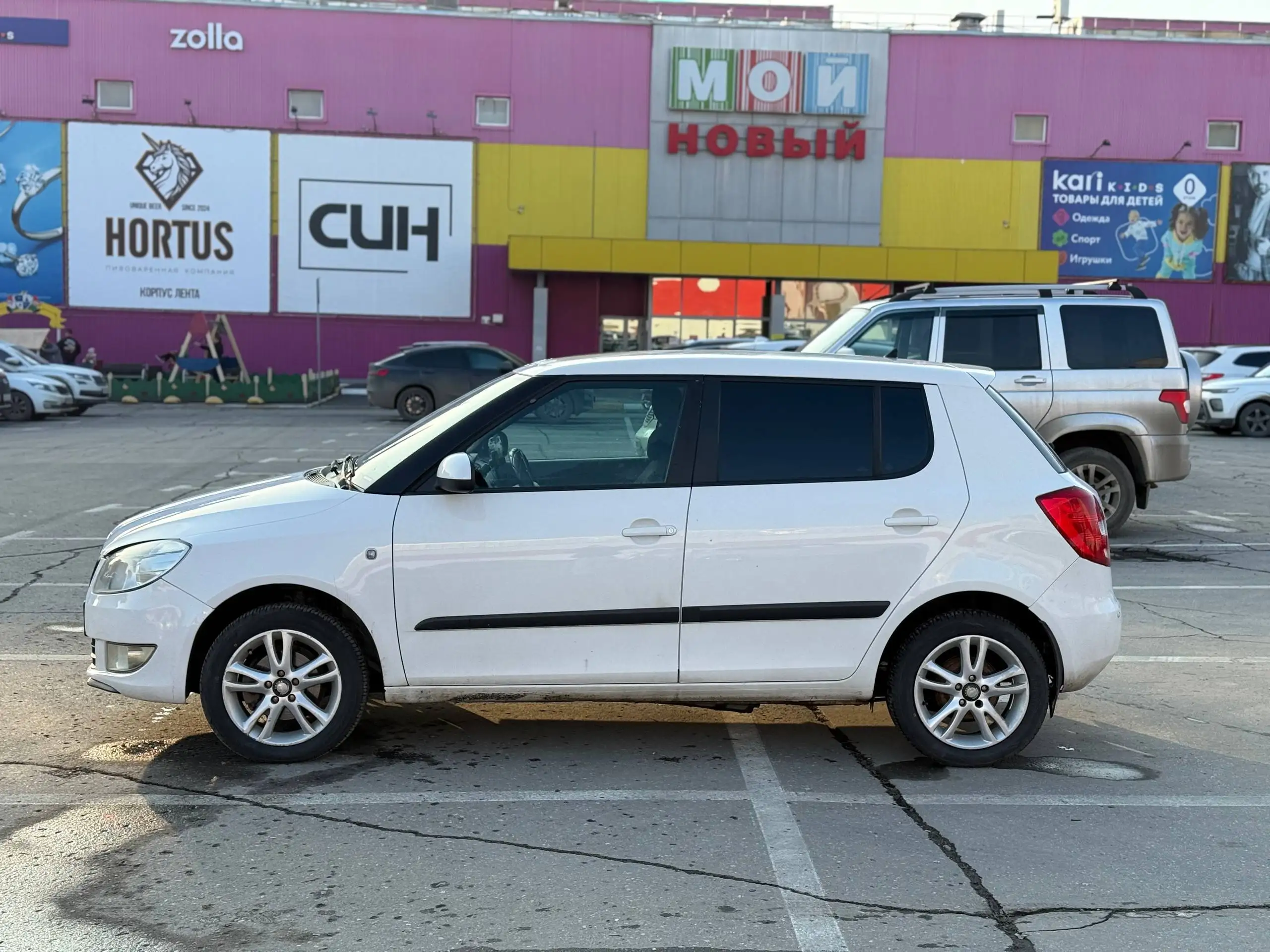 Skoda Fabia 1.4 МТ 2010 года - Авто в Саратов