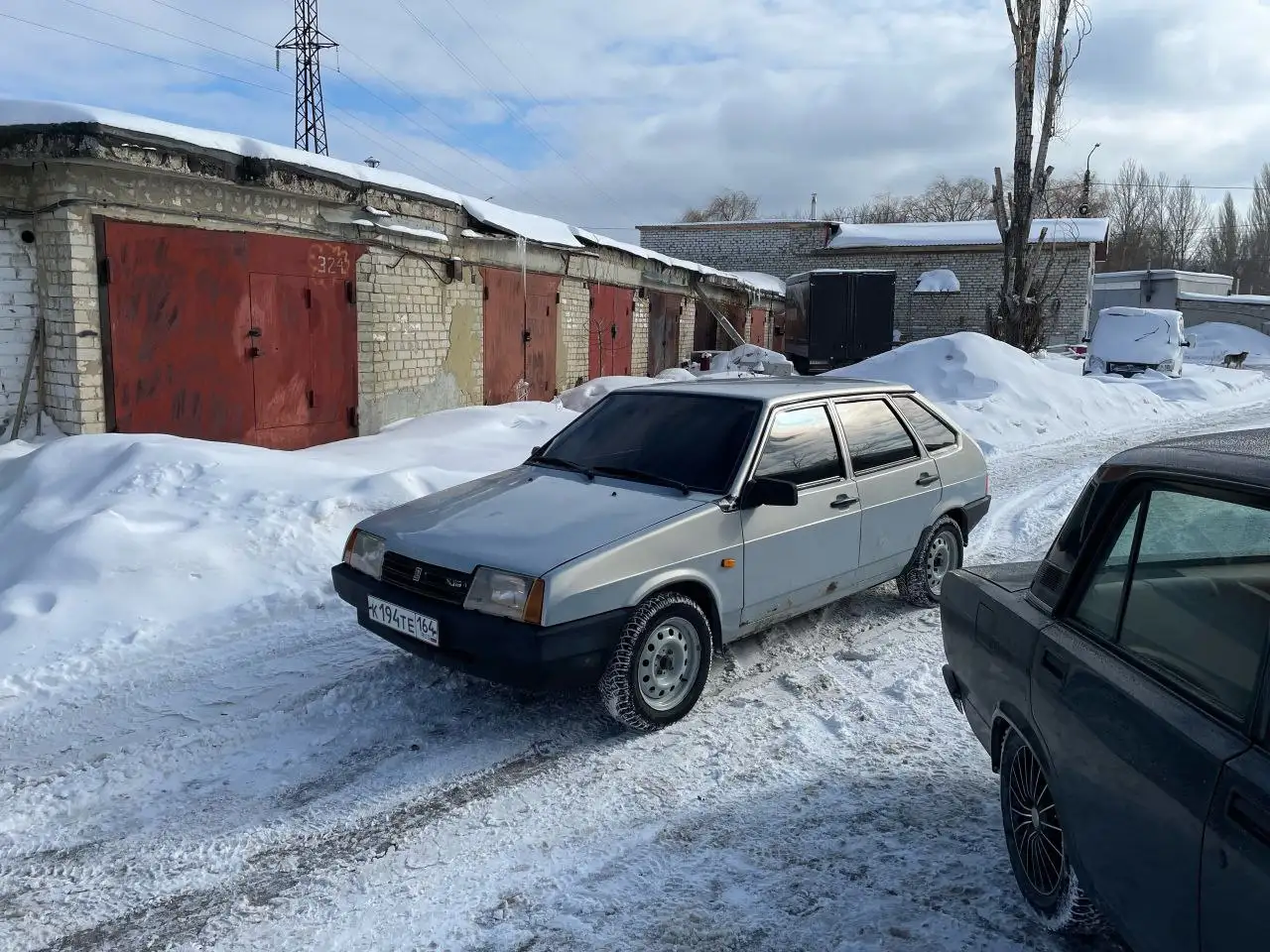 Продажа автомобиля ВАЗ 2004 года с инжектором и музыкой - Легковые автомобили (Авто) в Саратов