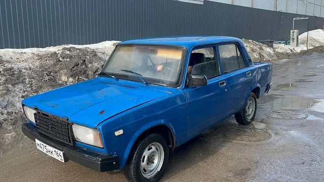 Продажа ВАЗ 2107 2005 года в Саратове - Автомобильные номера в Саратов