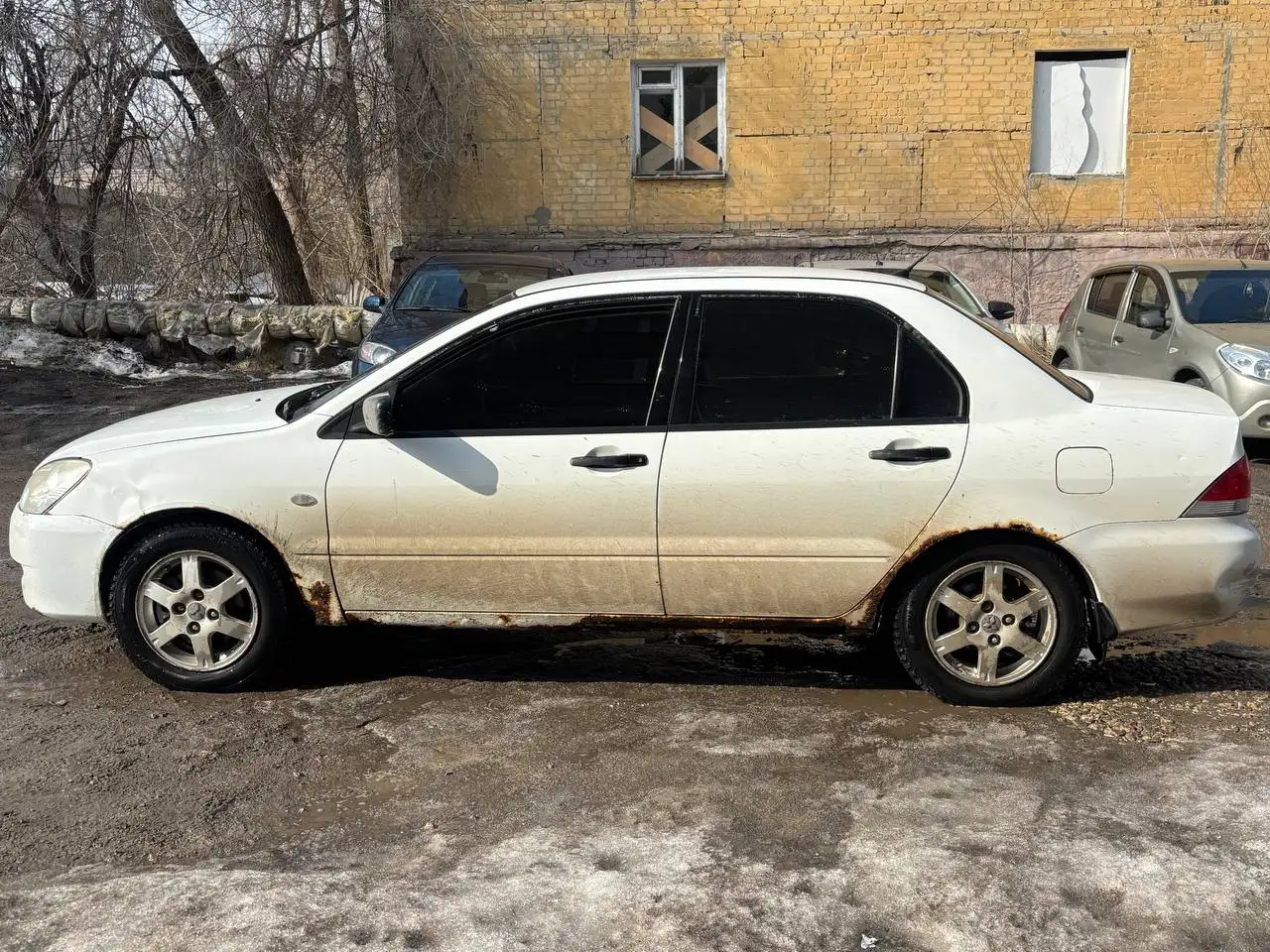 Продажа Mitsubishi Lancer 9 1.6 механика 2003 года - Легковые автомобили (Авто) в Саратов
