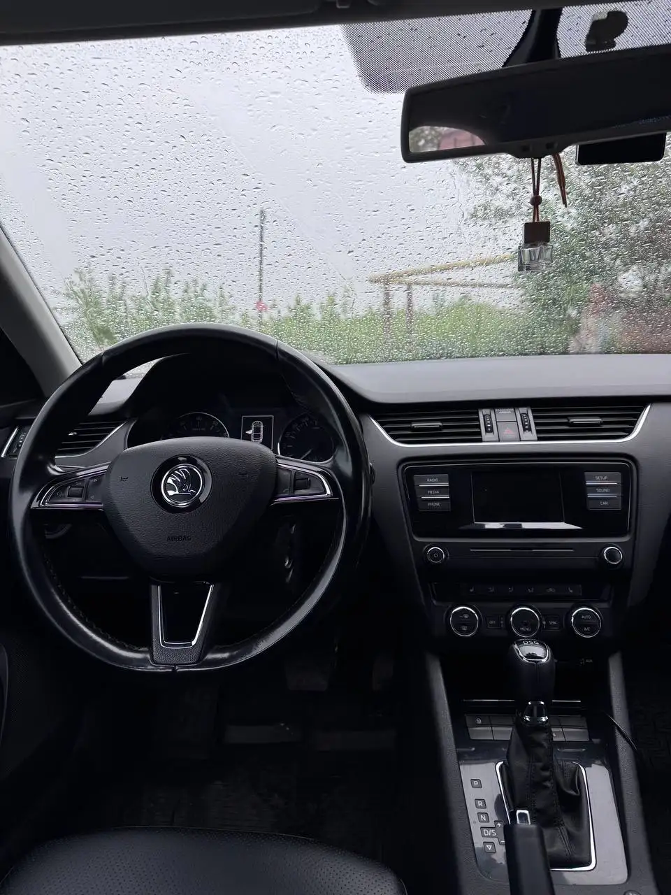 Skoda Octavia A7 2015 года выпуска - Авто в Саратов