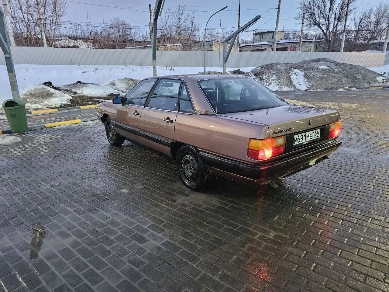 Audi 100 1983 года в хорошем состоянии - Легковые автомобили (Авто) в Саратов