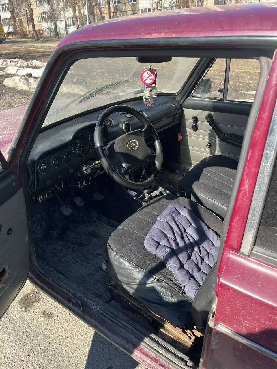 Продам сиденье на ВАЗ 2106 - Автосиденья (Запчасти) в Саратов