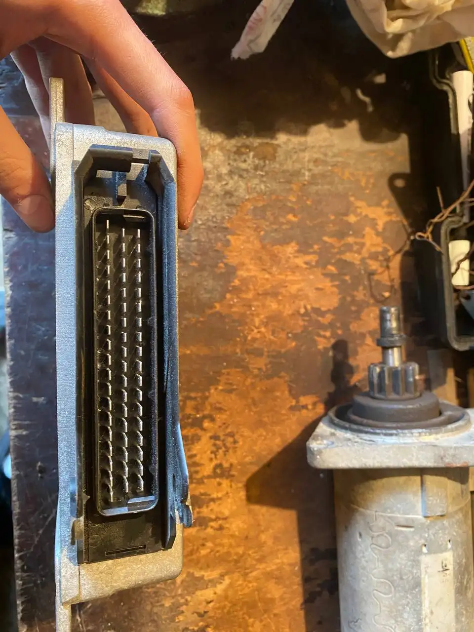 Продам стартер и мозги Bosch - Автозапчасти (Запчасти) в Саратов