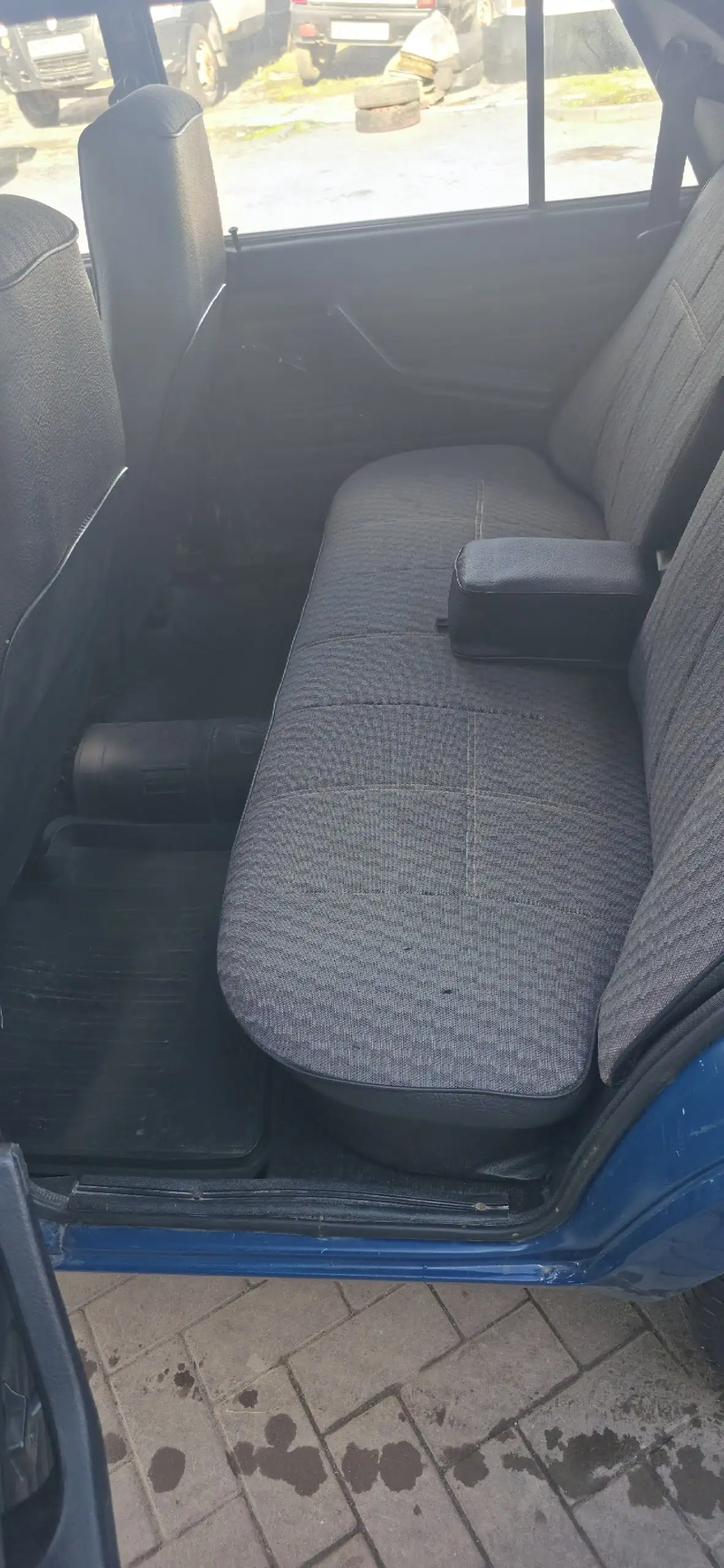 Продажа автомобиля 2004 года - Легковые автомобили (Авто) в Саратов