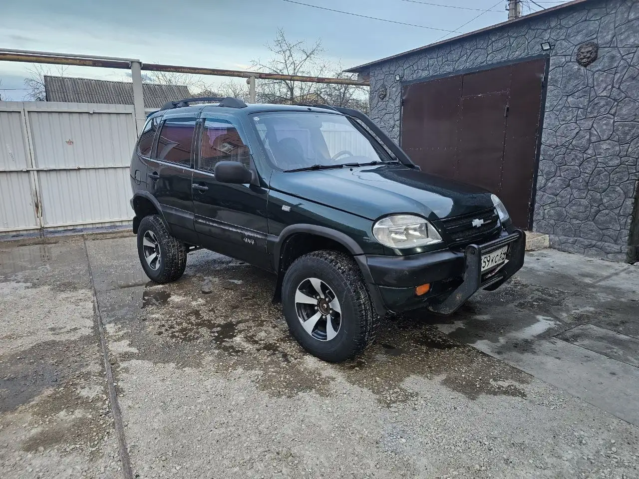 Продажа Chevrolet Niva 2003 года в хорошем состоянии - Авто в Саратов