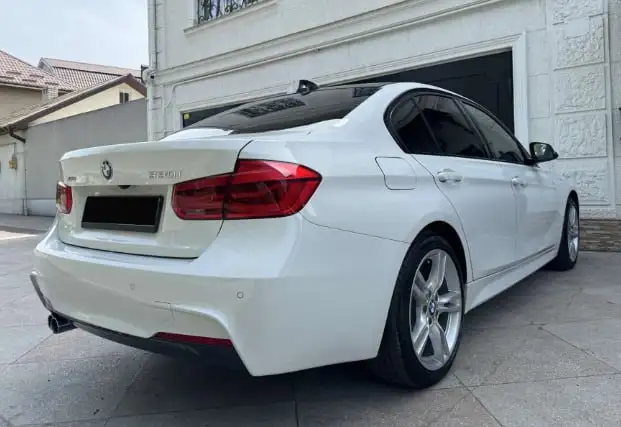 BMW 3 Series 2018 с M-пакетом и полным приводом - Легковые автомобили (Авто) в Саратов