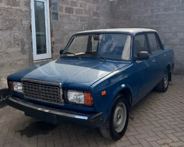 Продажа ВАЗ 2107 2004 года - Легковые автомобили в Саратов