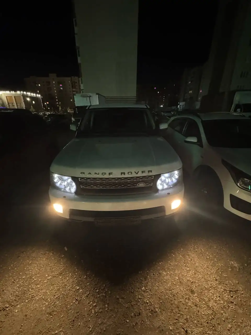 Продажа Range Rover Sport 2013 года - Внедорожники (Авто) в Саратов