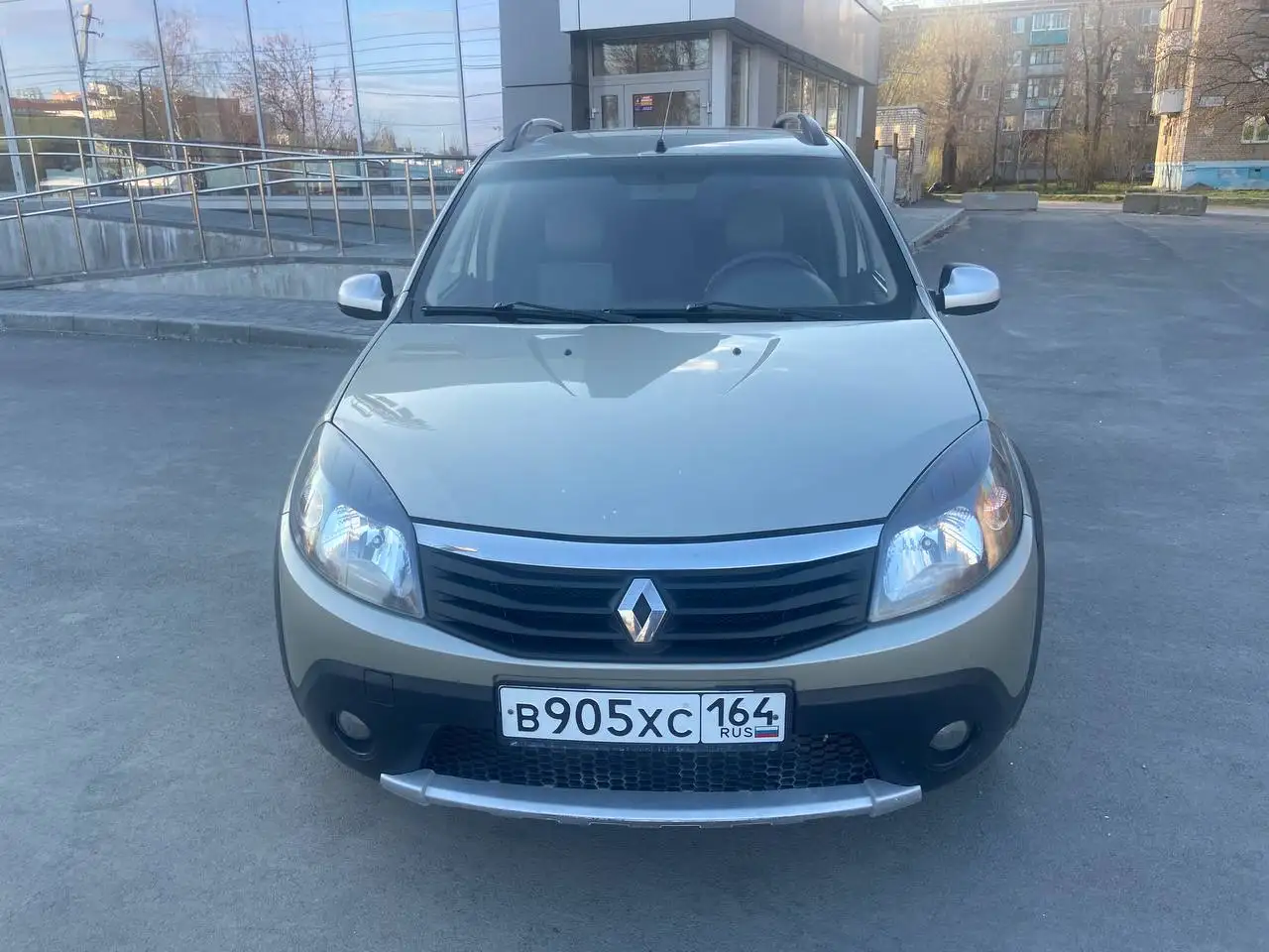 Продажа автомобиля Сандеро Степвей 2014 года - Авто в Саратов