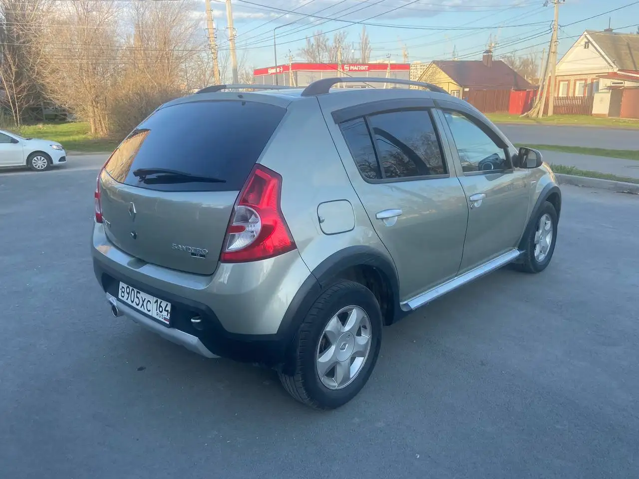 Продажа автомобиля Сандеро Степвей 2014 года - Авто в Саратов