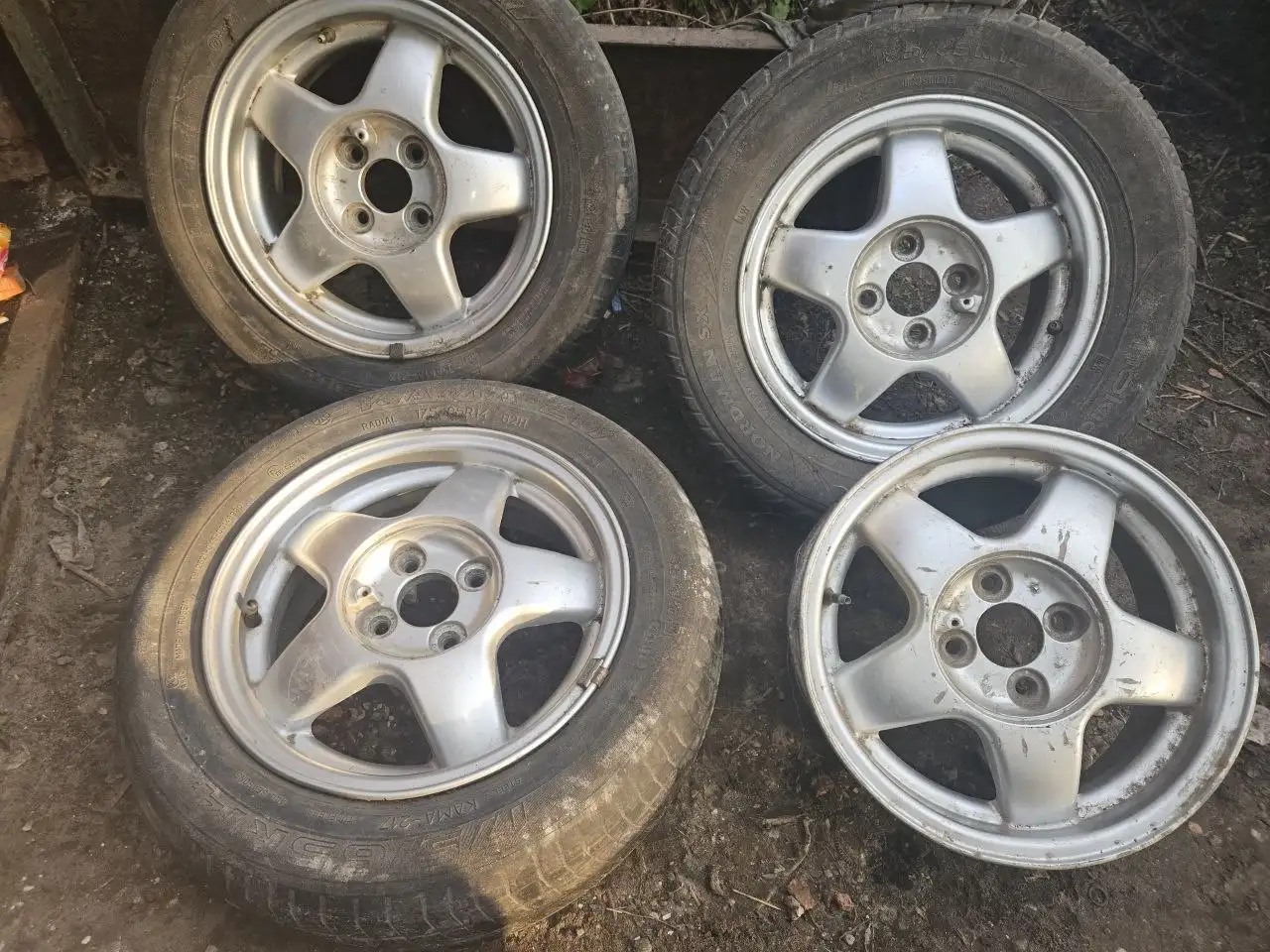 Продажа б/у шин в Саратове - Шины и диски (Авто) в Саратов