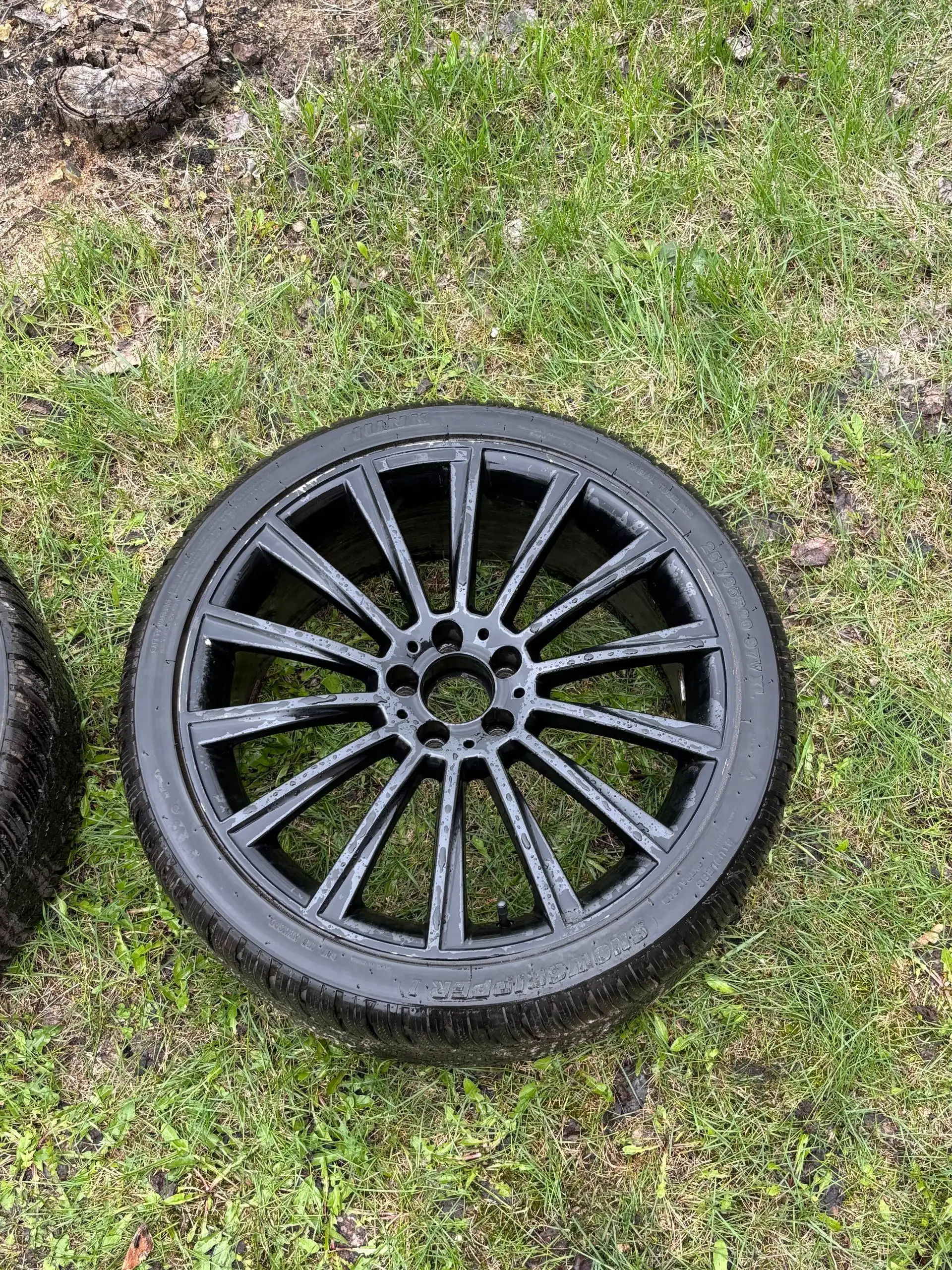 Продажа дисков AMG и M5 с резиной, капот с дефектом - Запчасти (Авто) в Саратов