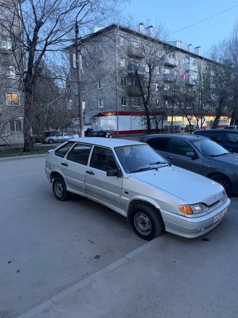 Авто в хорошем состоянии. 2006 год, цена 95 000 - Аксессуары в Саратов