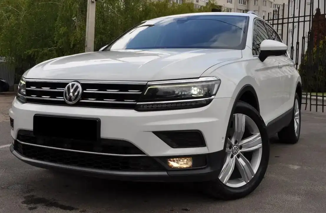 Volkswagen Tiguan 2.0 TDI 4Motion - Внедорожник (Авто) в Саратов