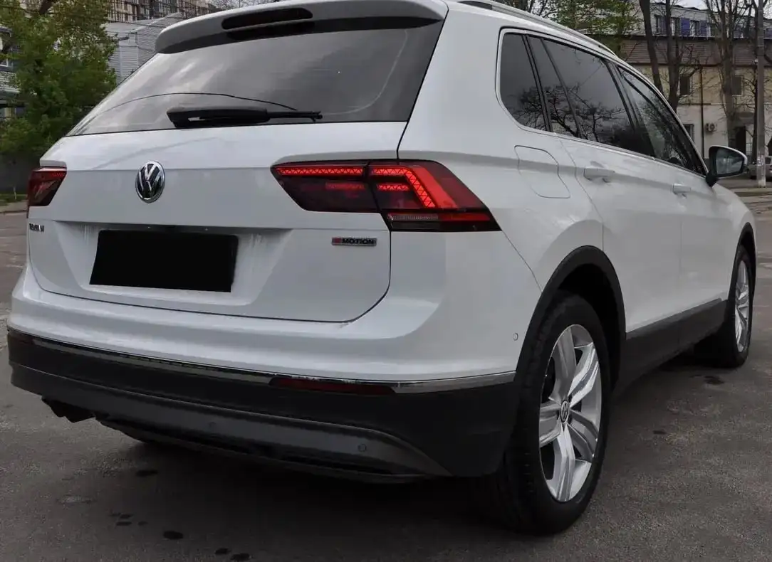 Volkswagen Tiguan 2.0 TDI 4Motion - Внедорожник (Авто) в Саратов