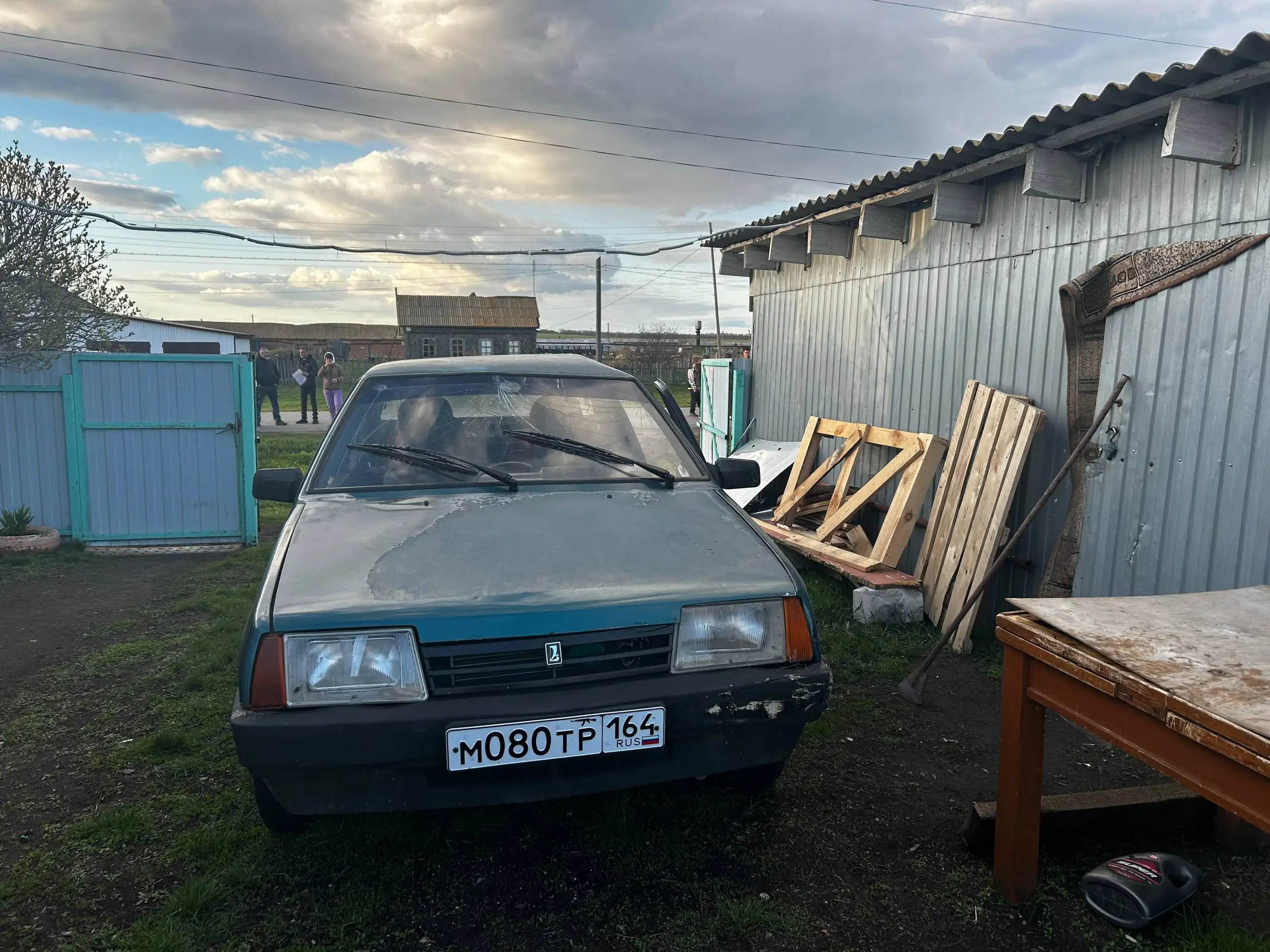 Продам ВАЗ 21099 на разбор - Запчасти на разбор (Авто) в Саратов