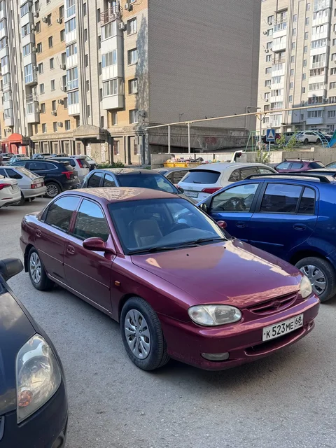 Kia Sephia в хорошем состоянии - Шины в Саратов