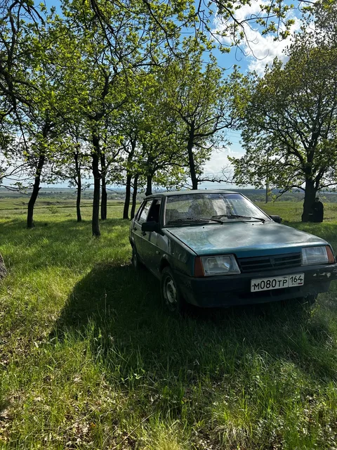 Продам ВАЗ 21099 1999г - Шины в Саратов