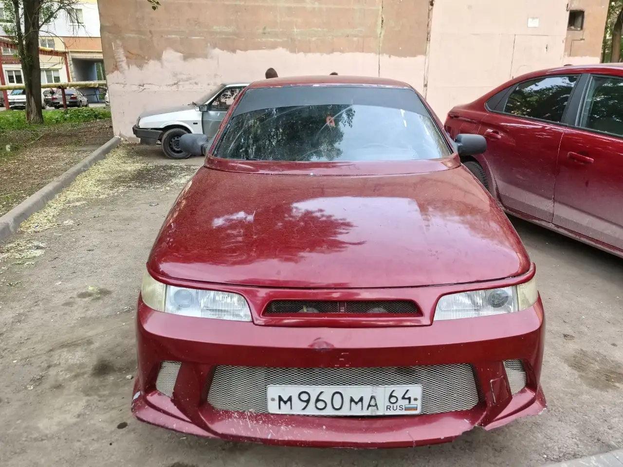 ВАЗ 2110 2000 года на запчасти или ремонт - Автомобили (Авто) в Саратов