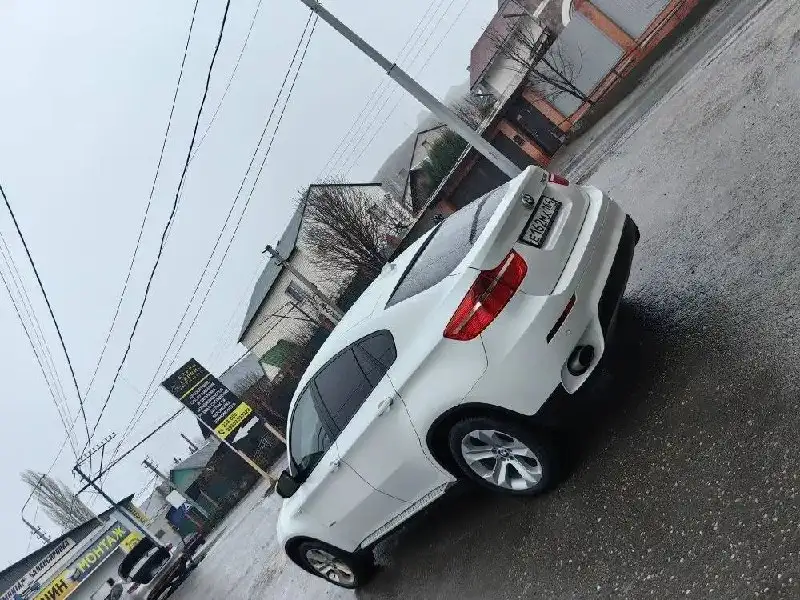 BMW X6 в идеальном состоянии - Авто в Саратов