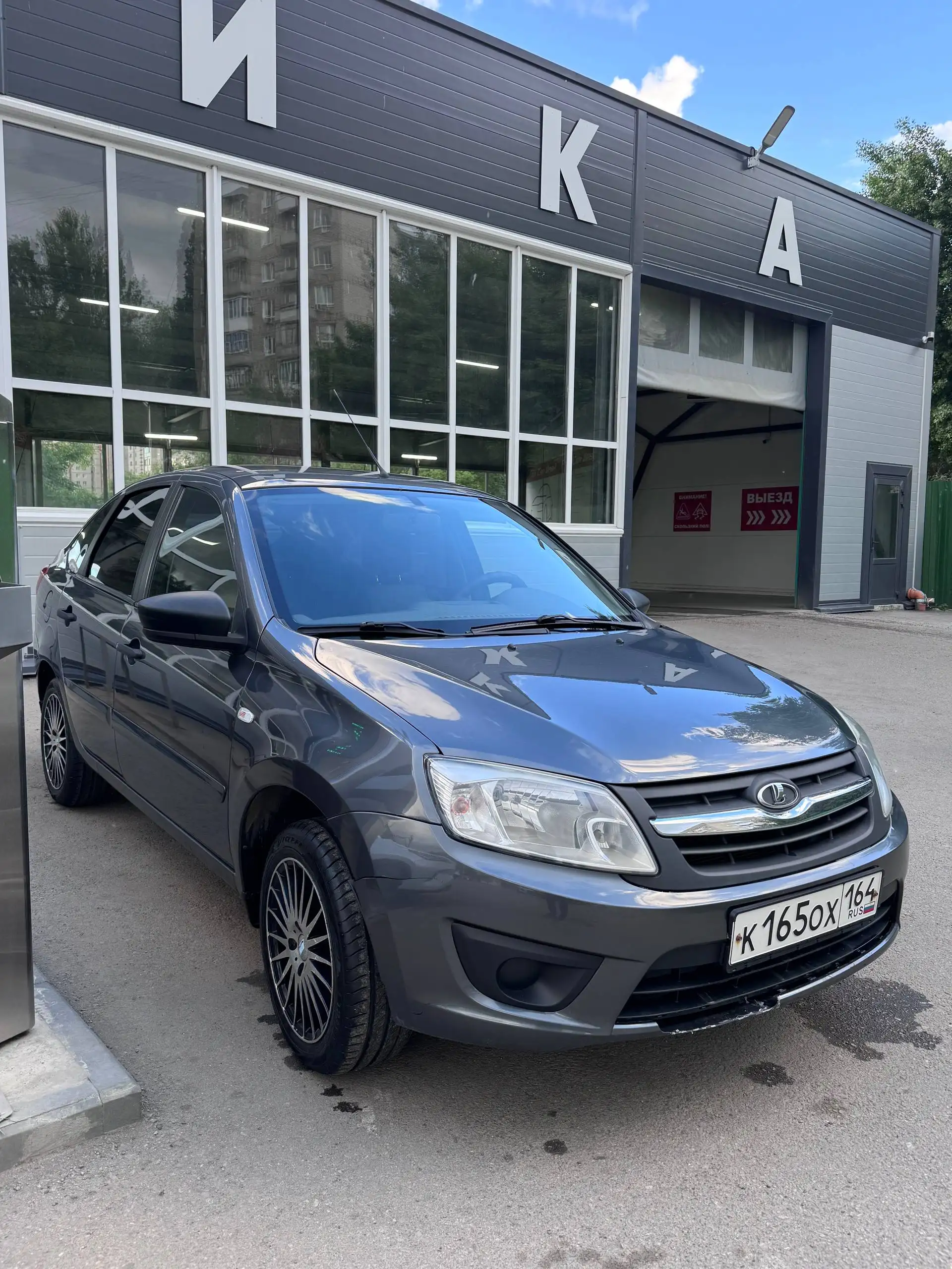 Lada Granta 2017 лифтбек продажа - Легковые автомобили (Авто) в Саратов