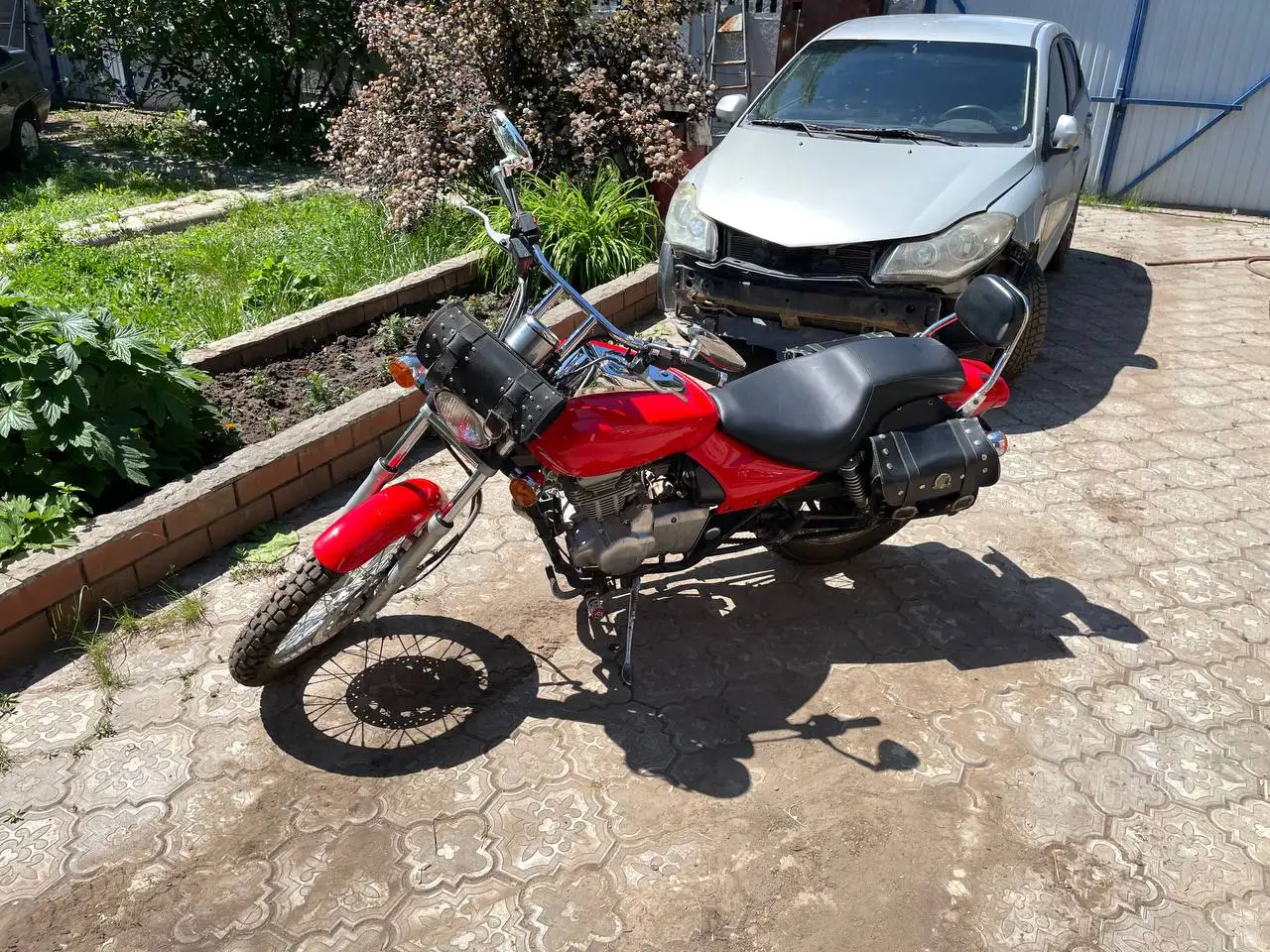 Автомобили и мотоцикл в городе Энгельс - Авто в Энгельс