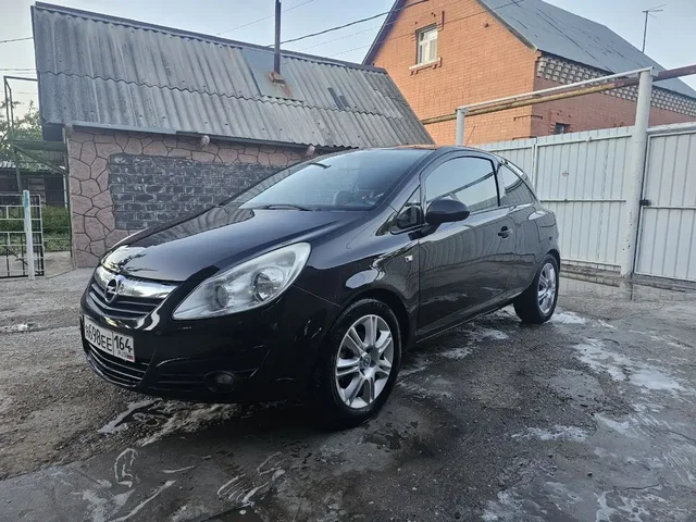 Opel Corsa D 2008 года - Легковые автомобили в Саратов