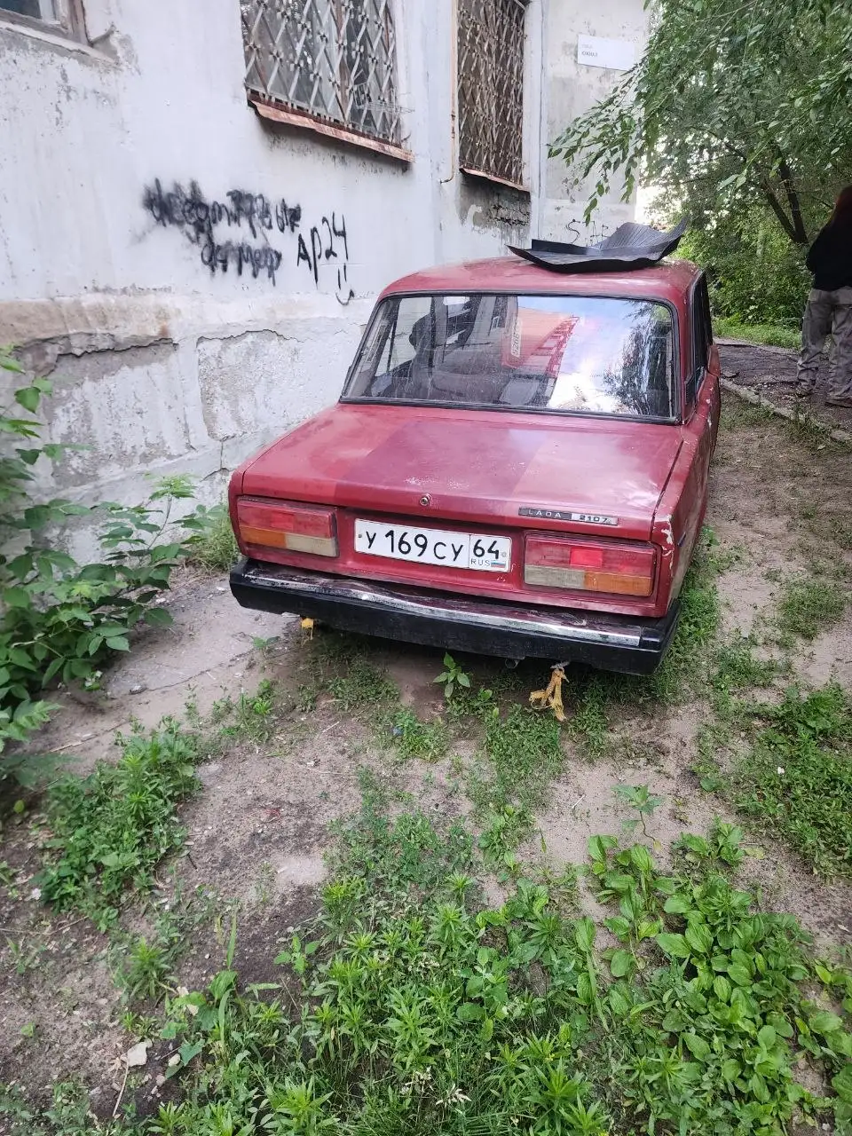 Продам ВАЗ 2107 не на ходу - Легковые автомобили (Авто) в Саратов