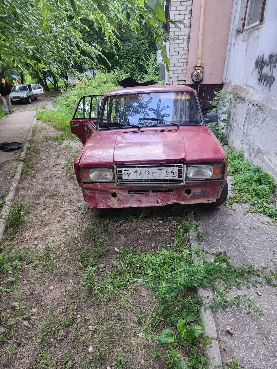 Продам ВАЗ 2107 не на ходу - Легковые автомобили (Авто) в Саратов