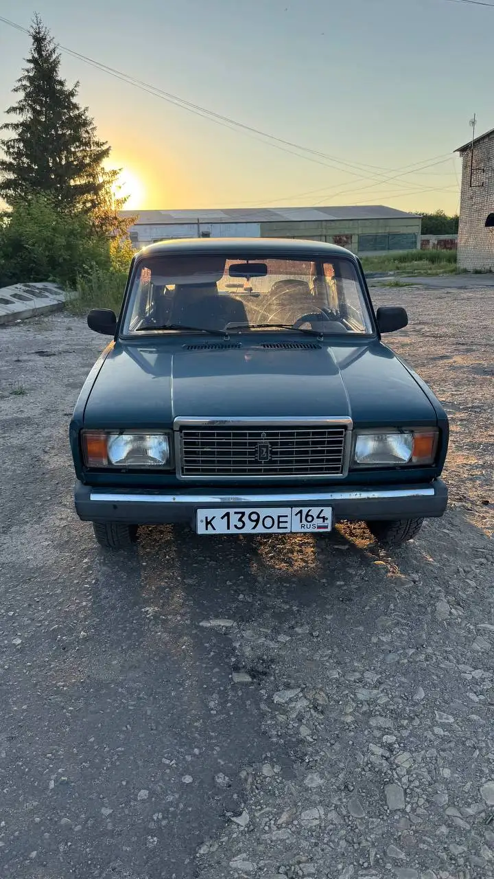 Б/у автомобиль 2005 года - Легковые автомобили (Авто) в Саратов