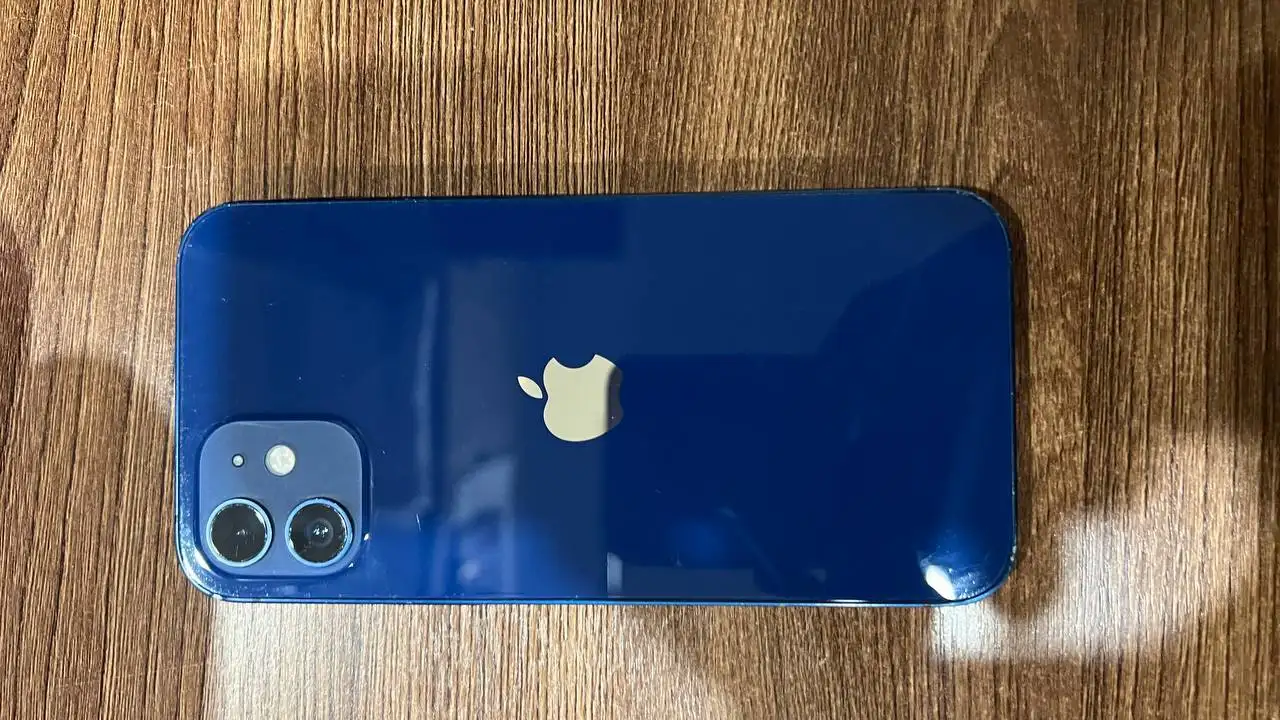 iPhone 12 256 ГБ синий - Мобильные телефоны (Электроника) в Саратов