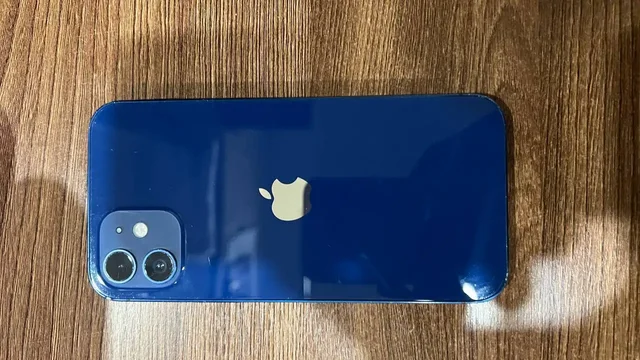 iPhone 12 256 ГБ синий - Электроника в Саратов