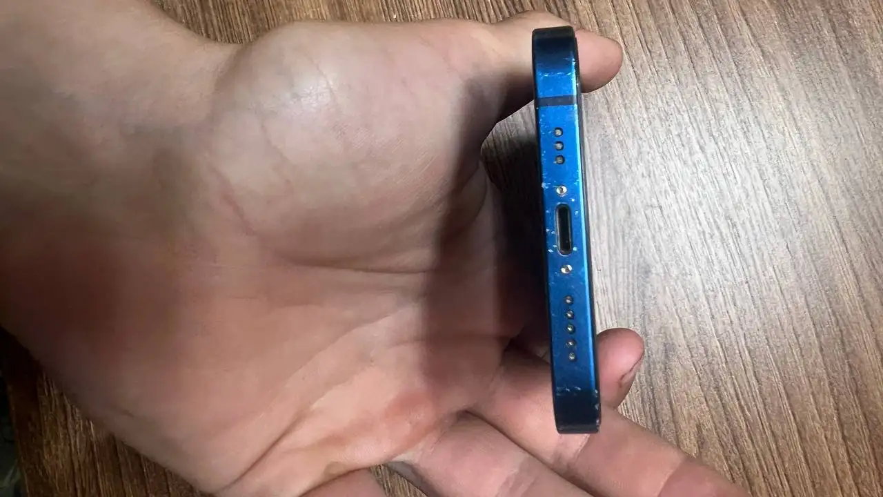 iPhone 12 256 ГБ синий - Мобильные телефоны (Электроника) в Саратов