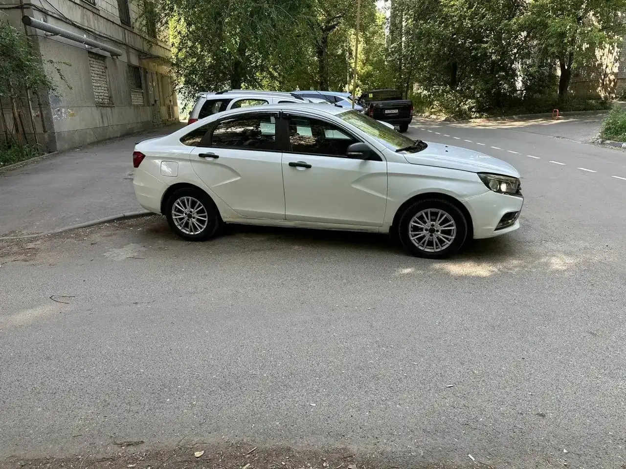 Продажа Lada Vesta 2020 - Легковые автомобили (Авто) в Саратов