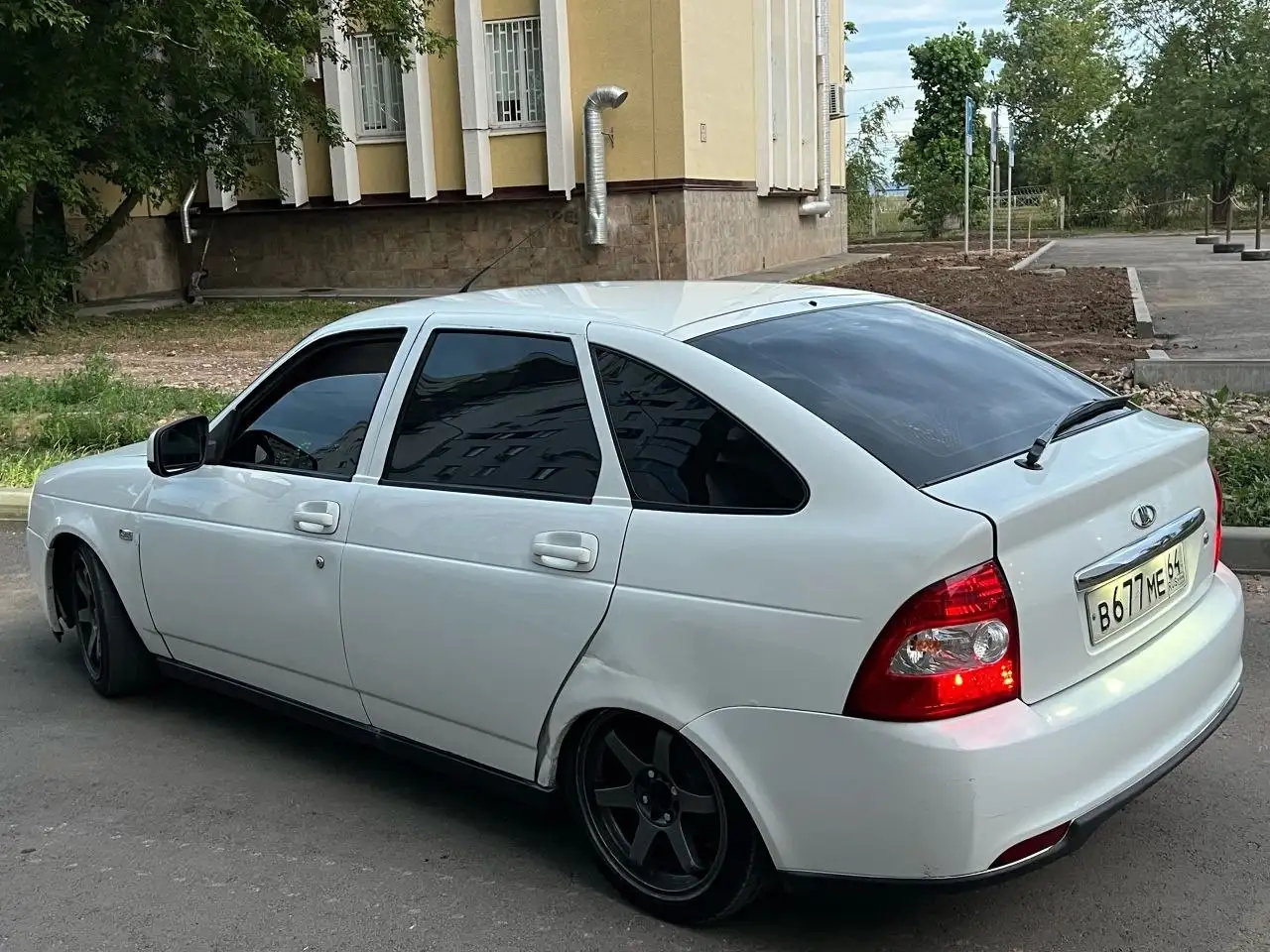 Продам автомобиль 2011 года - Легковой автомобиль (Авто) в Саратов
