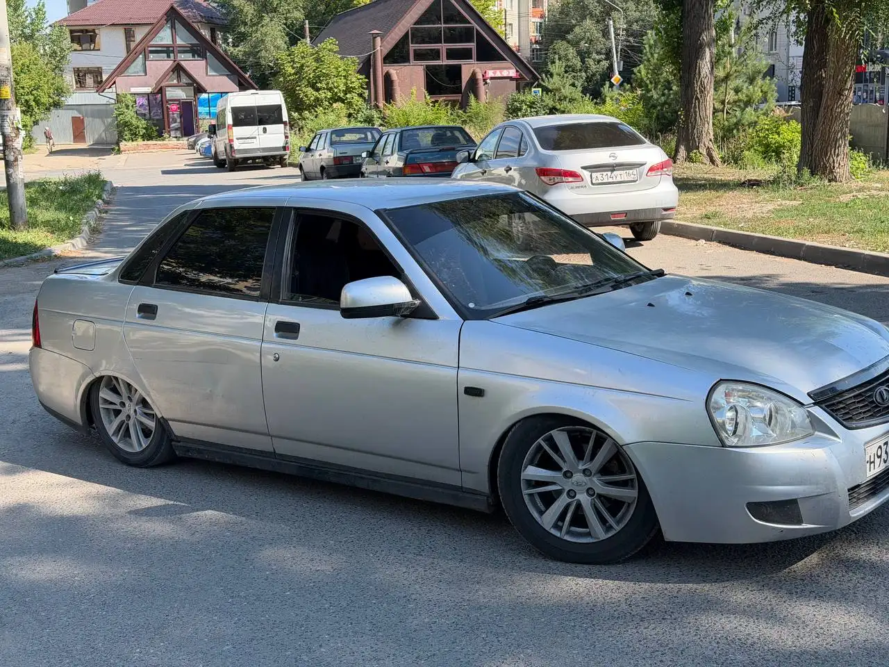 Продам Ладу Приору: три автомобиля на выбор - Легковые автомобили (Авто) в Саратов