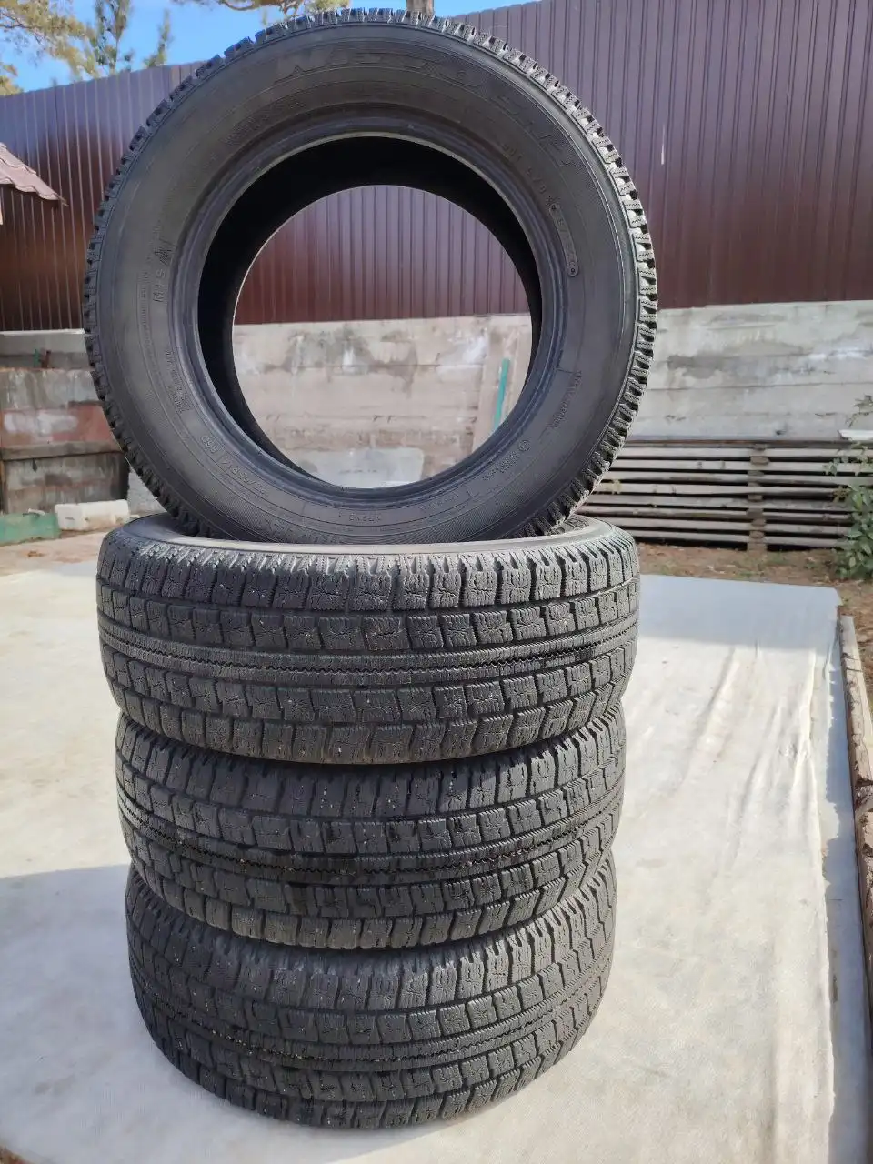 Продажа зимней резины NITTO SN2 Winter 185/65 R14 86Q - Шины и диски (Запчасти) в Улан-Удэ