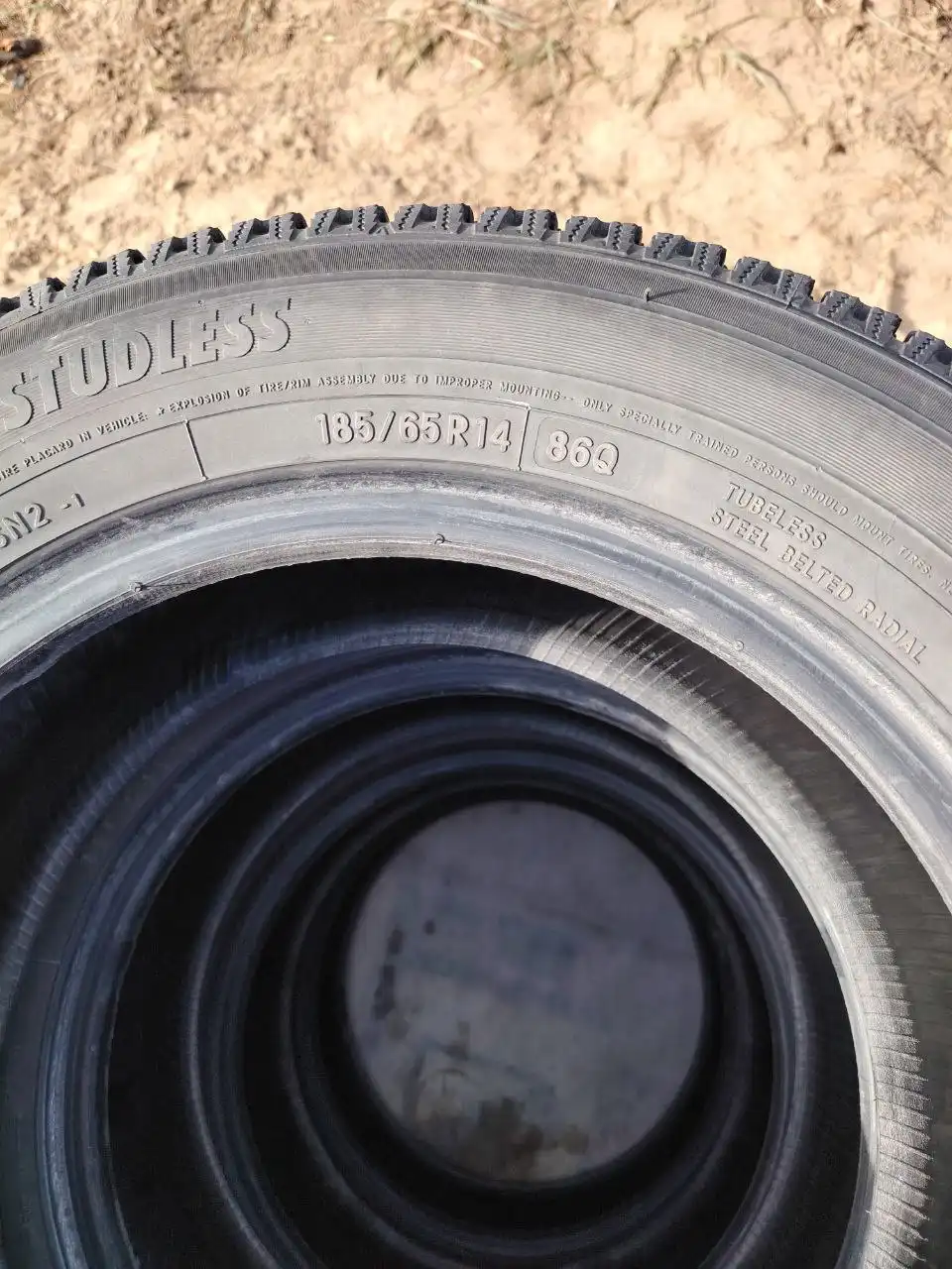 Продажа зимней резины NITTO SN2 Winter 185/65 R14 86Q - Шины и диски (Запчасти) в Улан-Удэ