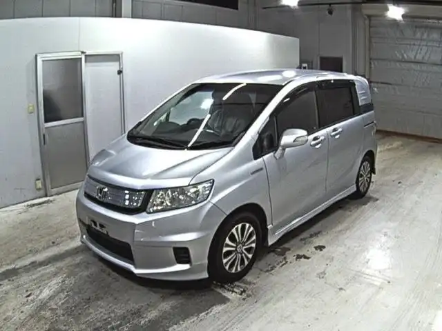 Продажа Honda Freed Spike 2012 года с доставкой из Японии - Иномарки (Авто) в Улан-Удэ