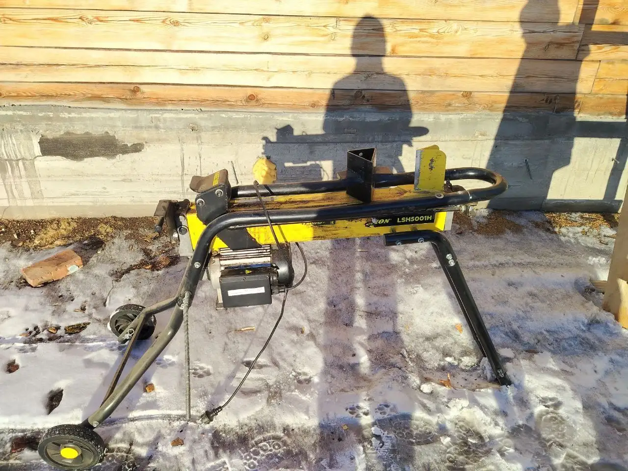 Продам дровокол в состоянии нового - Для дома и дачи в Улан-Удэ